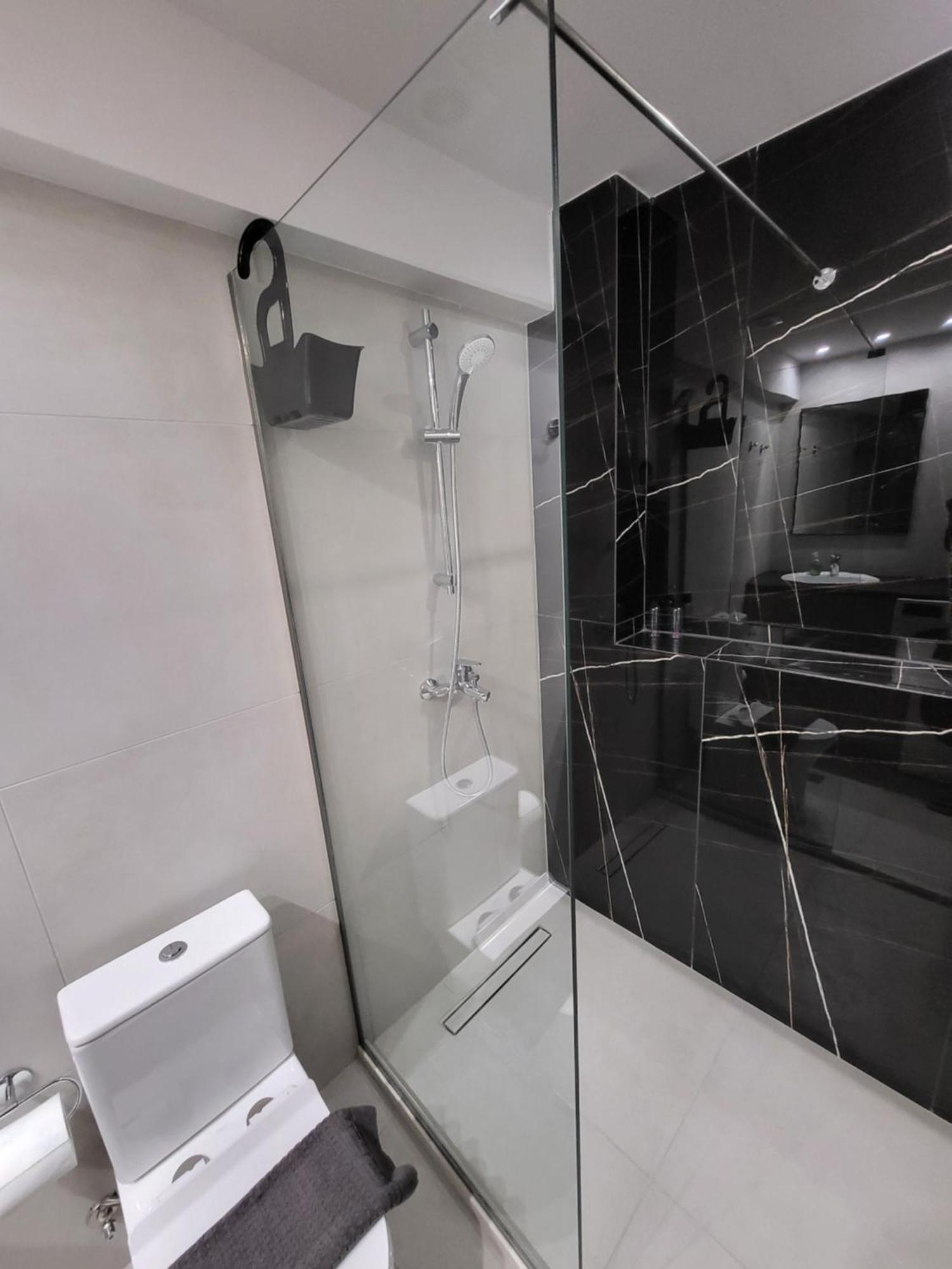 Center Apartment *